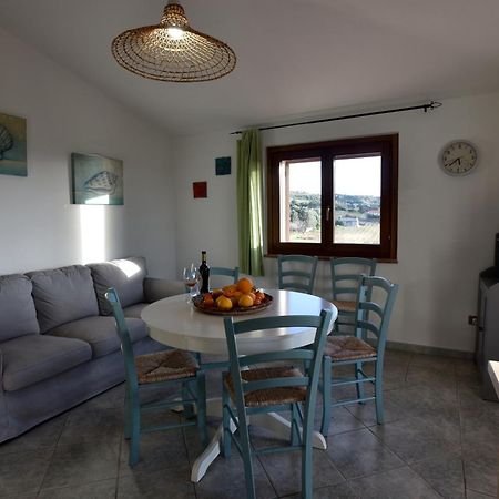 Casa Nel Vigneto Con Vista Mare Lägenhet Magomadas Exteriör bild