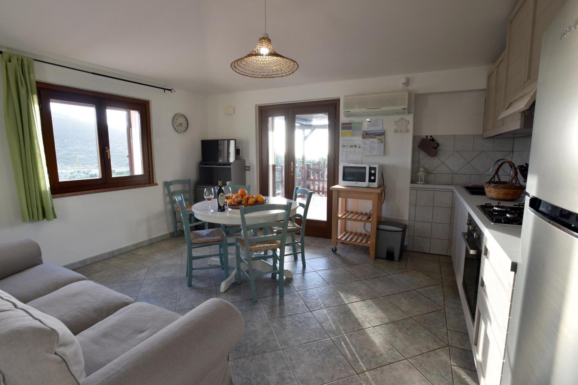 Casa Nel Vigneto Con Vista Mare Lägenhet Magomadas Exteriör bild